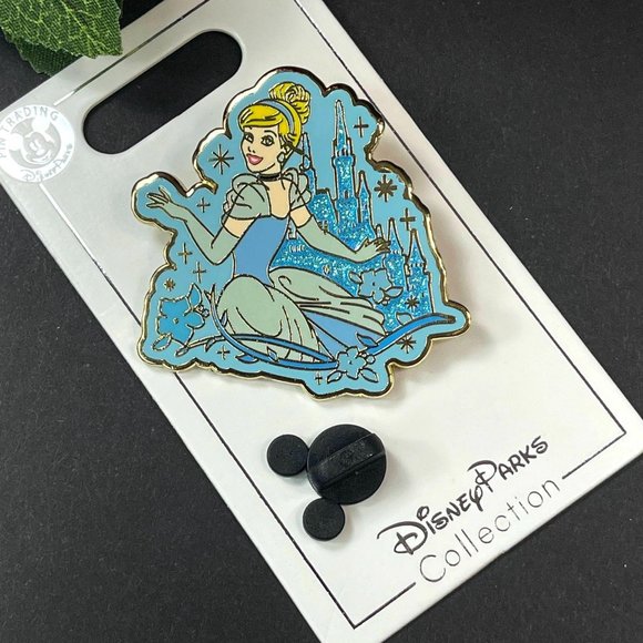 Disney Cinderella Princess Trading Pin Gown Sparkle Castle Lapel Pin Brooch - Picture 1 of 4